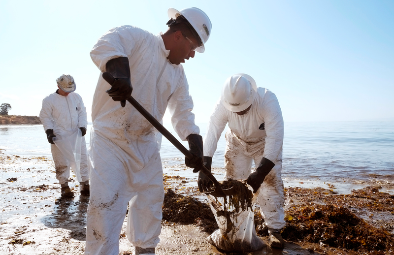 Illustration for article titled Santa Barbara Still Reeling From the Worst Oil Spill in Decades